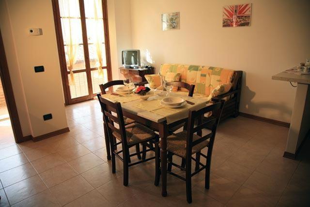 Podere Olmo Adriano Sovicille Habitación foto